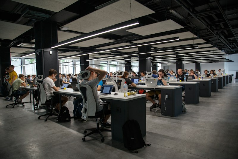 Contemporary workspace for focused digital planning